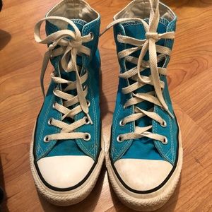 Converse Women’s/Men’s blue high top!